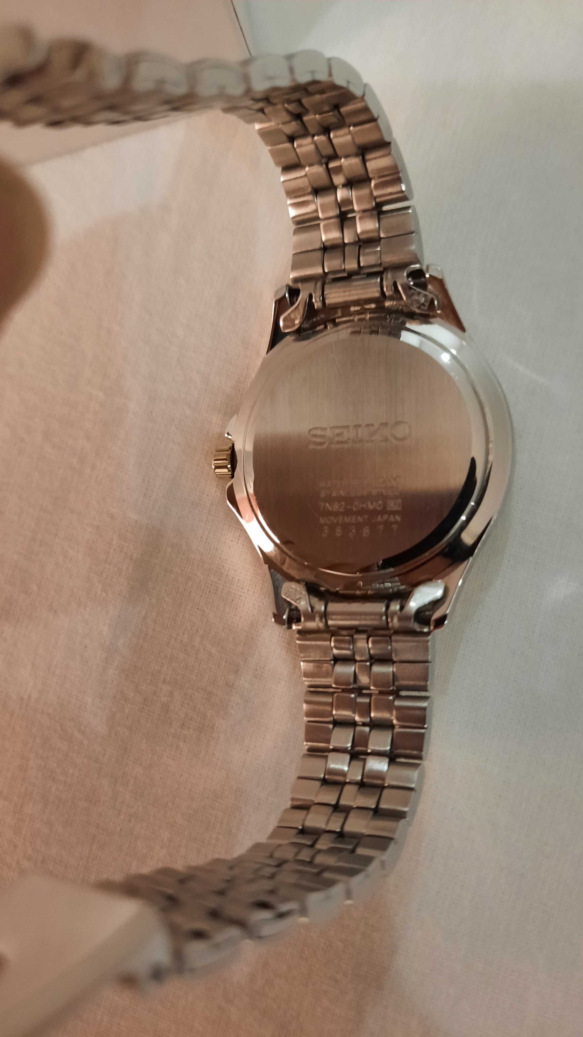 Relógio Seiko senhora prateado e dourado com brilhantes