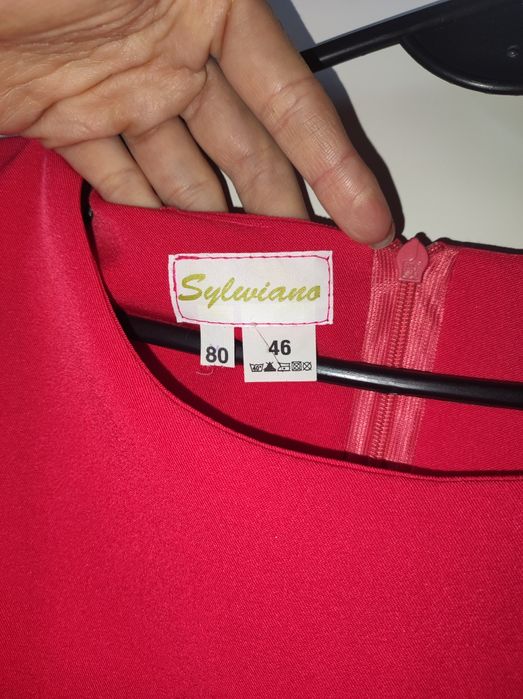 Malinowa sukienka elegancka r 46