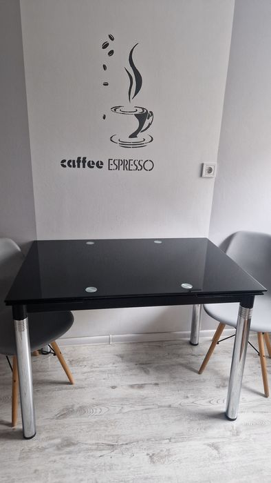 Czarny szklany stół 110x74 rozkładany