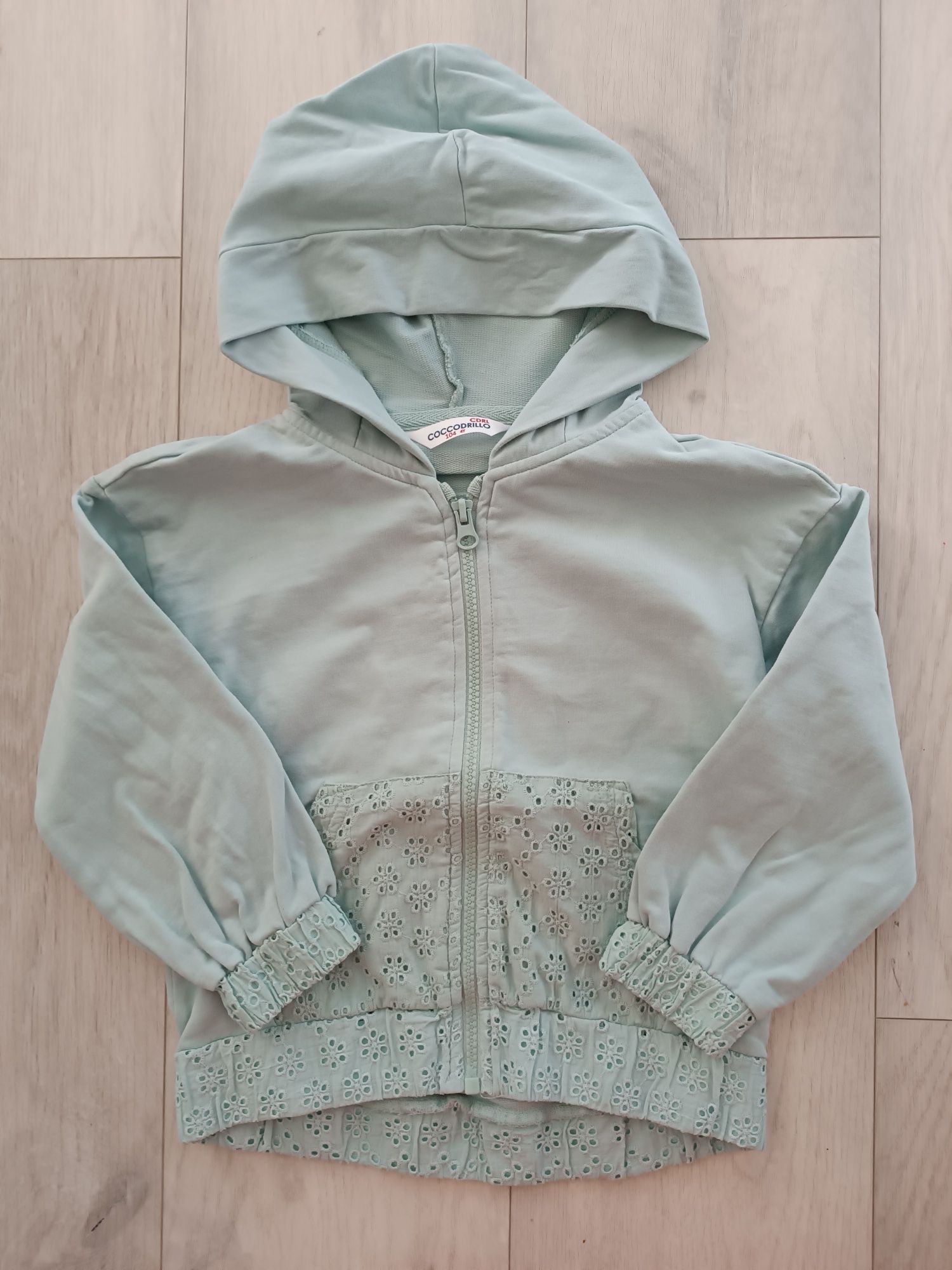 Miętowa bluza dziewczęca Coccodrillo / rozmiar 104