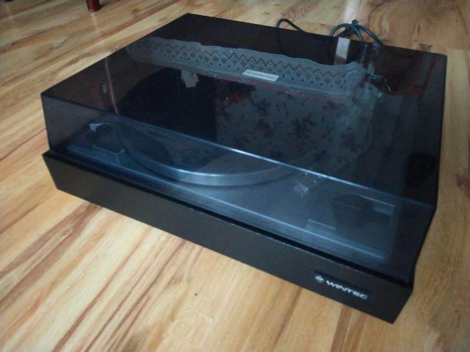 WINTEC T 800 A Gramofon Belt Drive. Półautomat. Vintage.