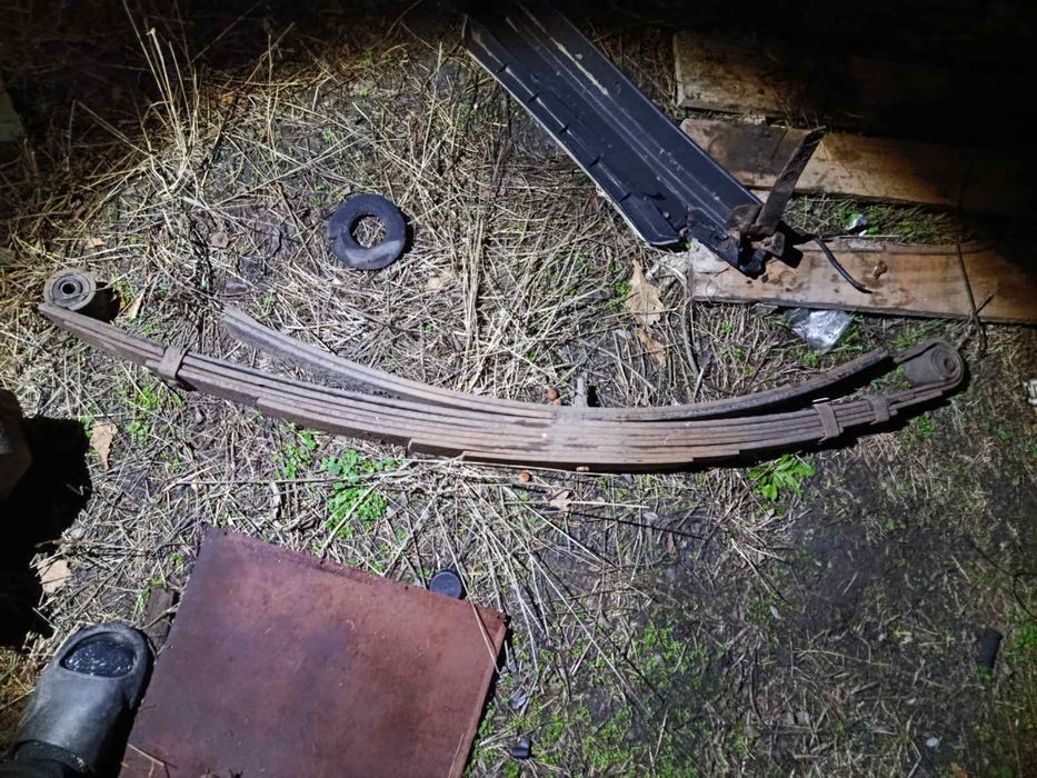 Продам рессори газель