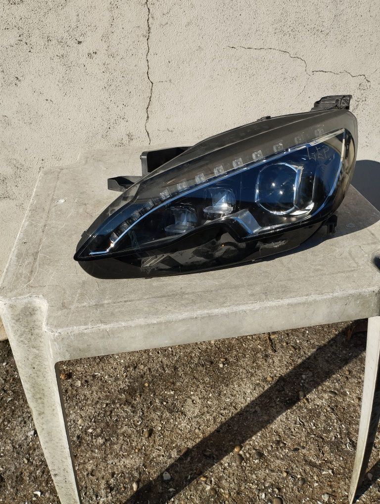 Ótica Peugeut 308 Full led