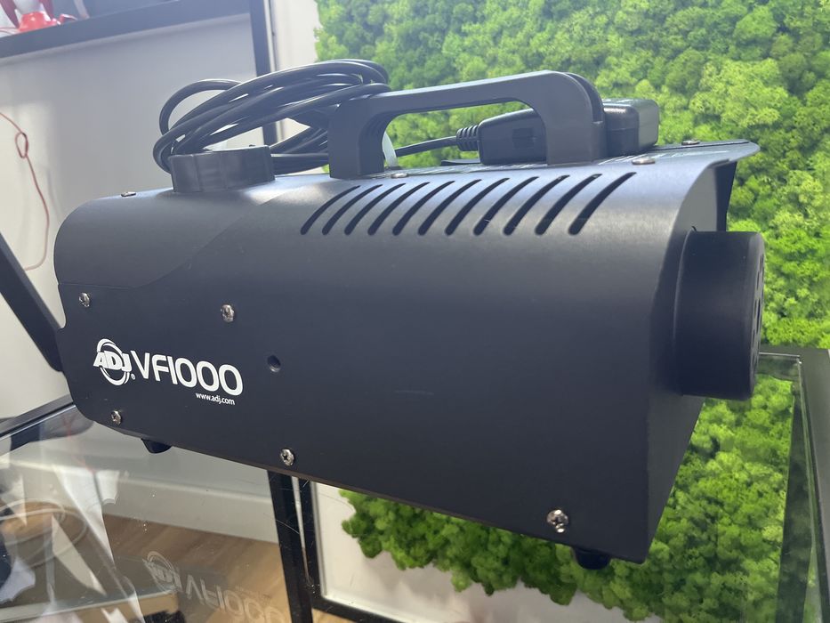 Wytwornica dymu ADJ VF1000 - uszkodzona