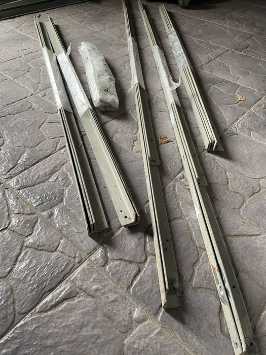 Стелажі металеві дуже міцні