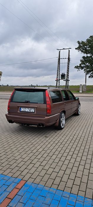 Volvo v70 2.3T 280KM