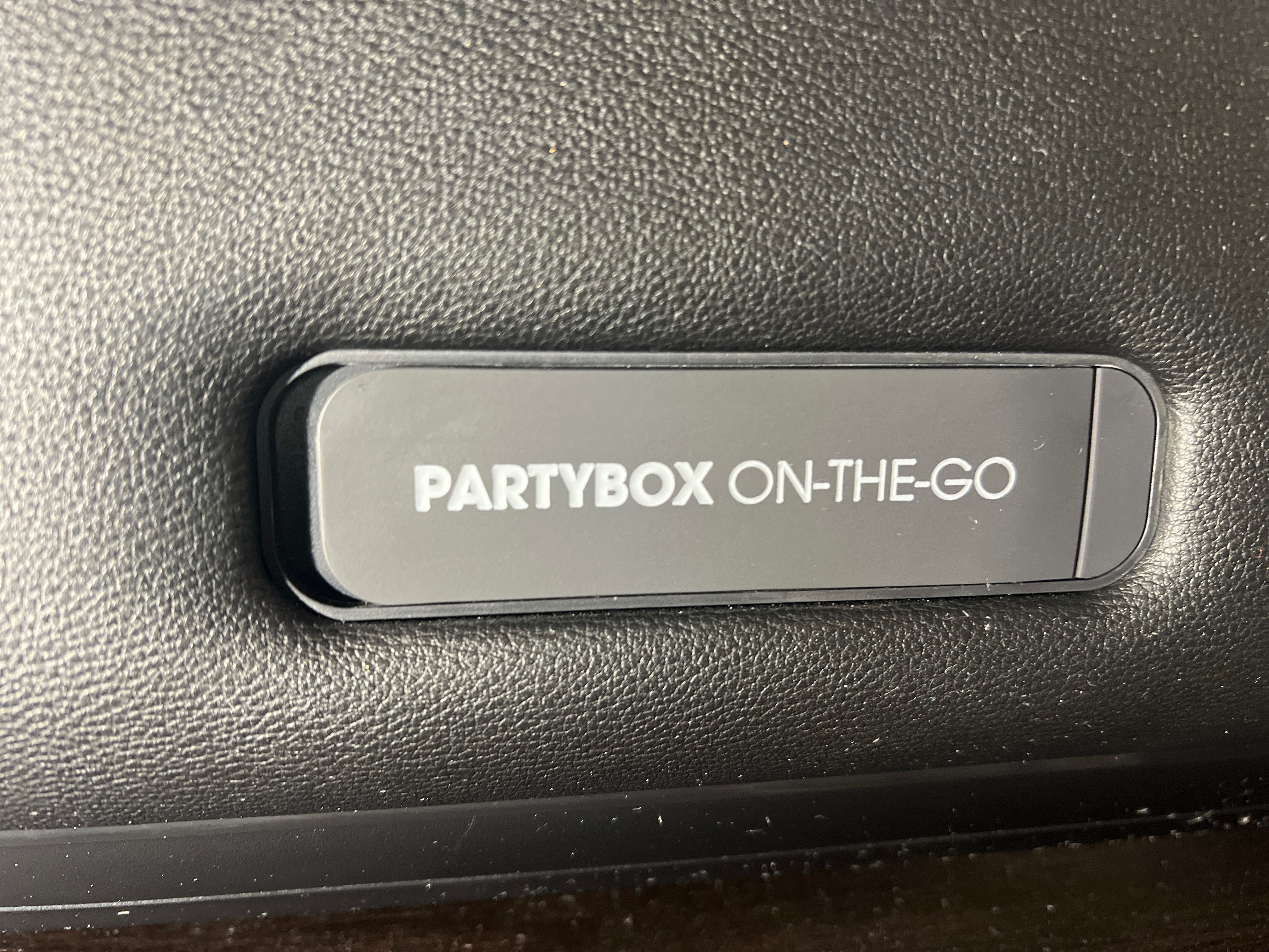 Głośnik Bluetooth JBL PartyBox On-The-Go 100W Czarny