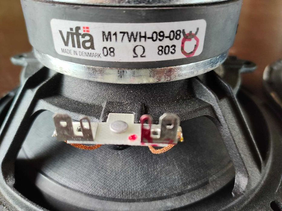 Para Vifa M17WH-09-08 mid-woofer, hu-endowy klasyk