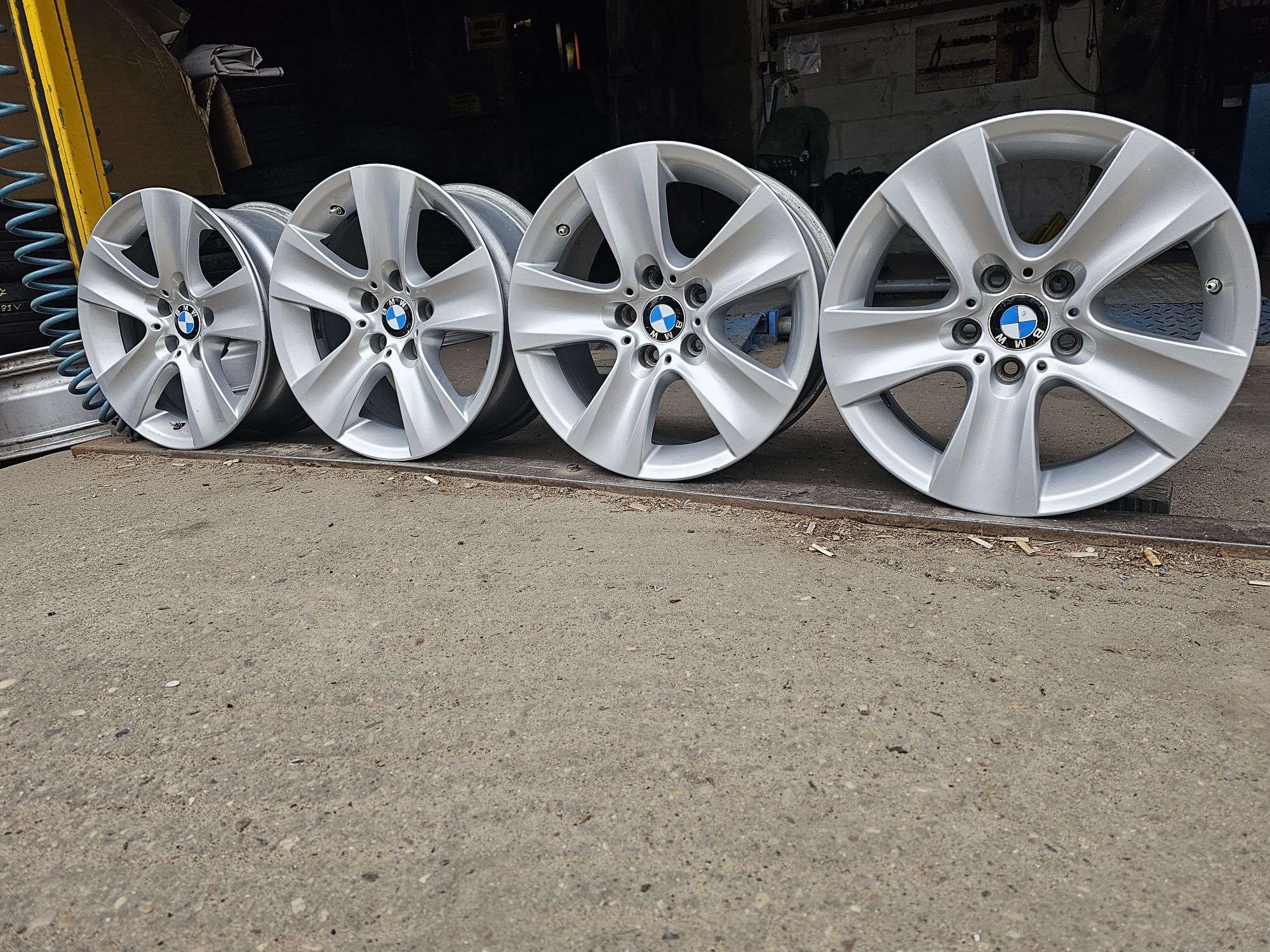 Felgi Aluminiowe BMW F30-F31 R17 5x120 ET38-8J
