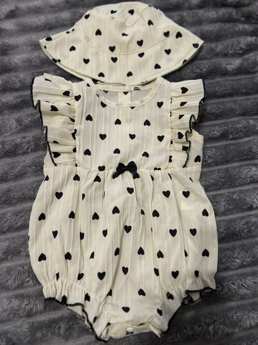 Ромпер з капелюшком для дівчаток