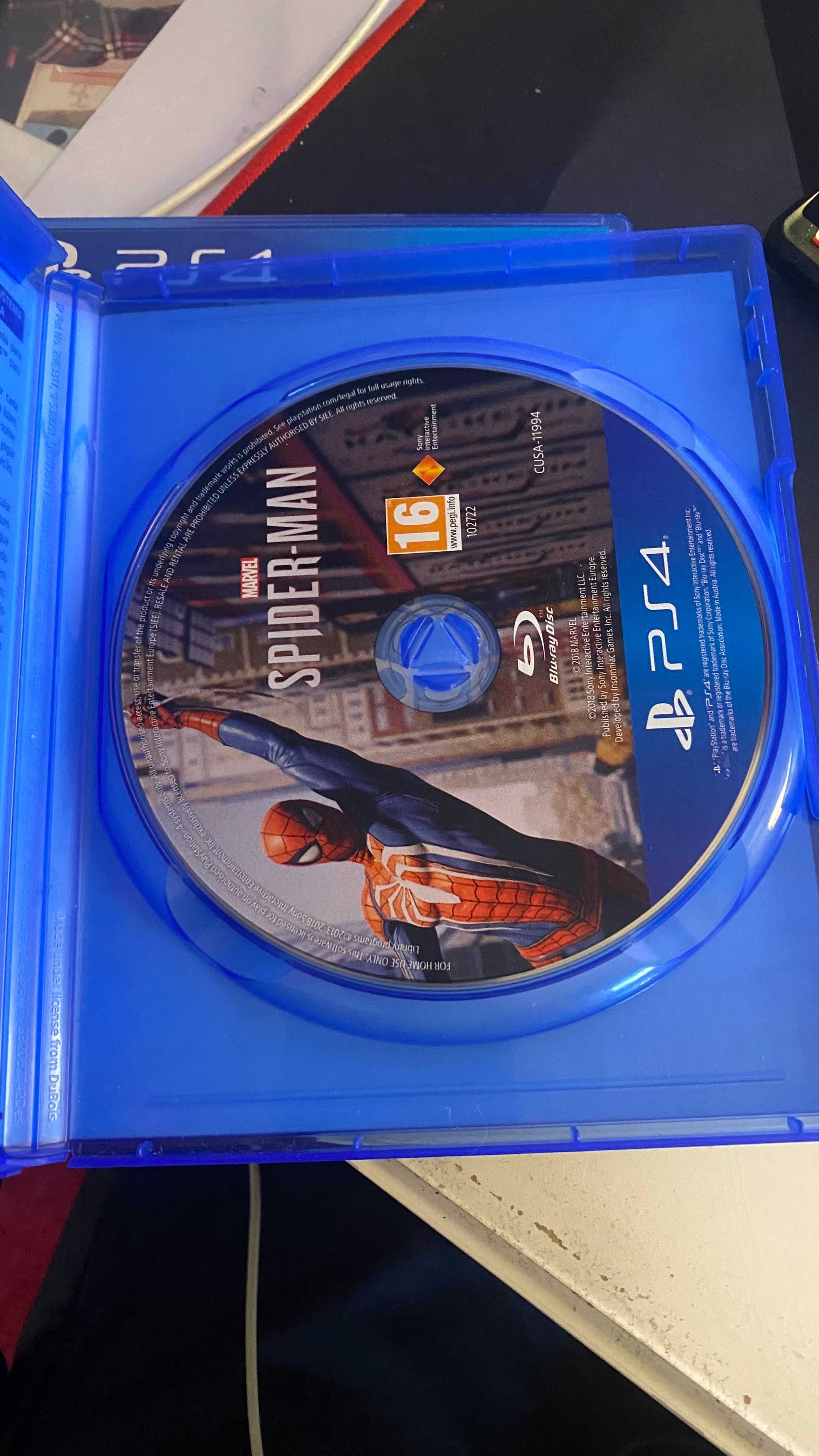 Jogo Spider Man PS4  e Jogo Call of Duty Infinite warfare