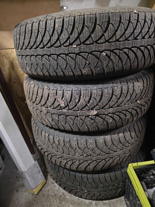 Komplet opon zimowych Fulda na felgach stalowych 190 65 R15 - Fiat