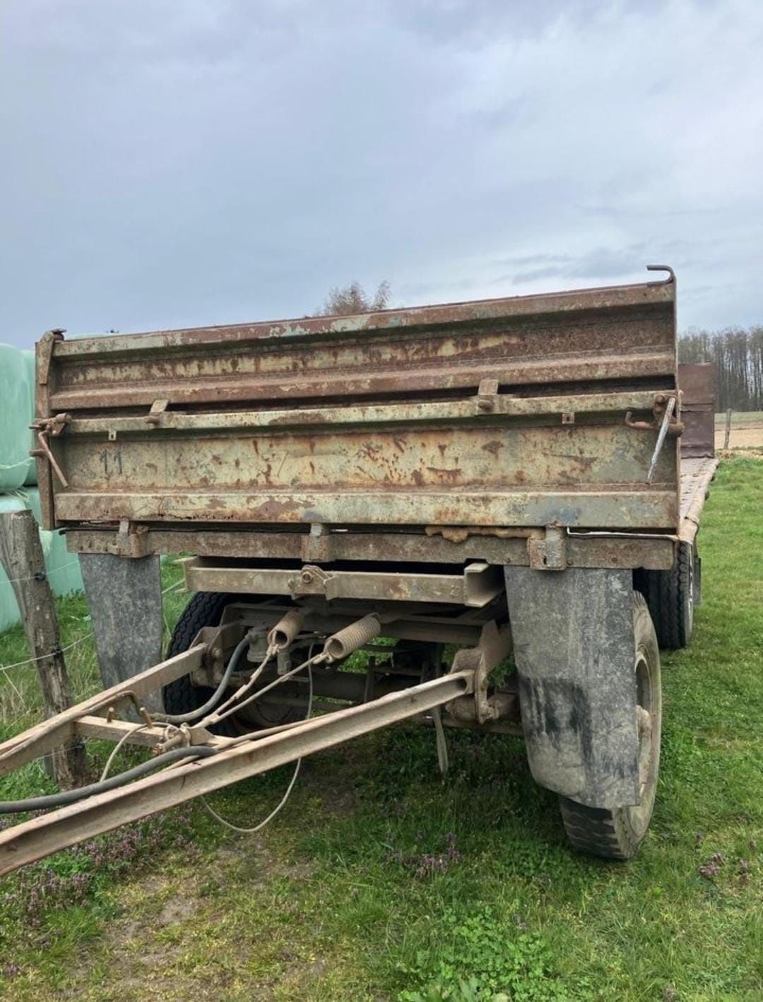 Przyczepy rolnicze hl6011