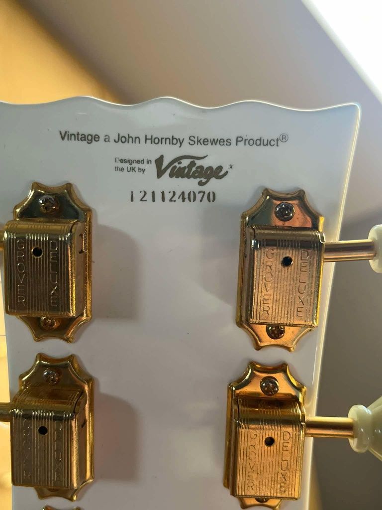 Gitara Vintage V100 AW