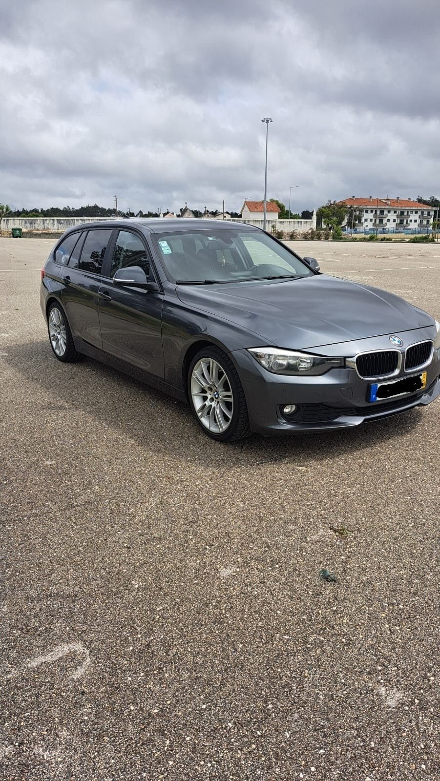 Vende-se BMW 320d