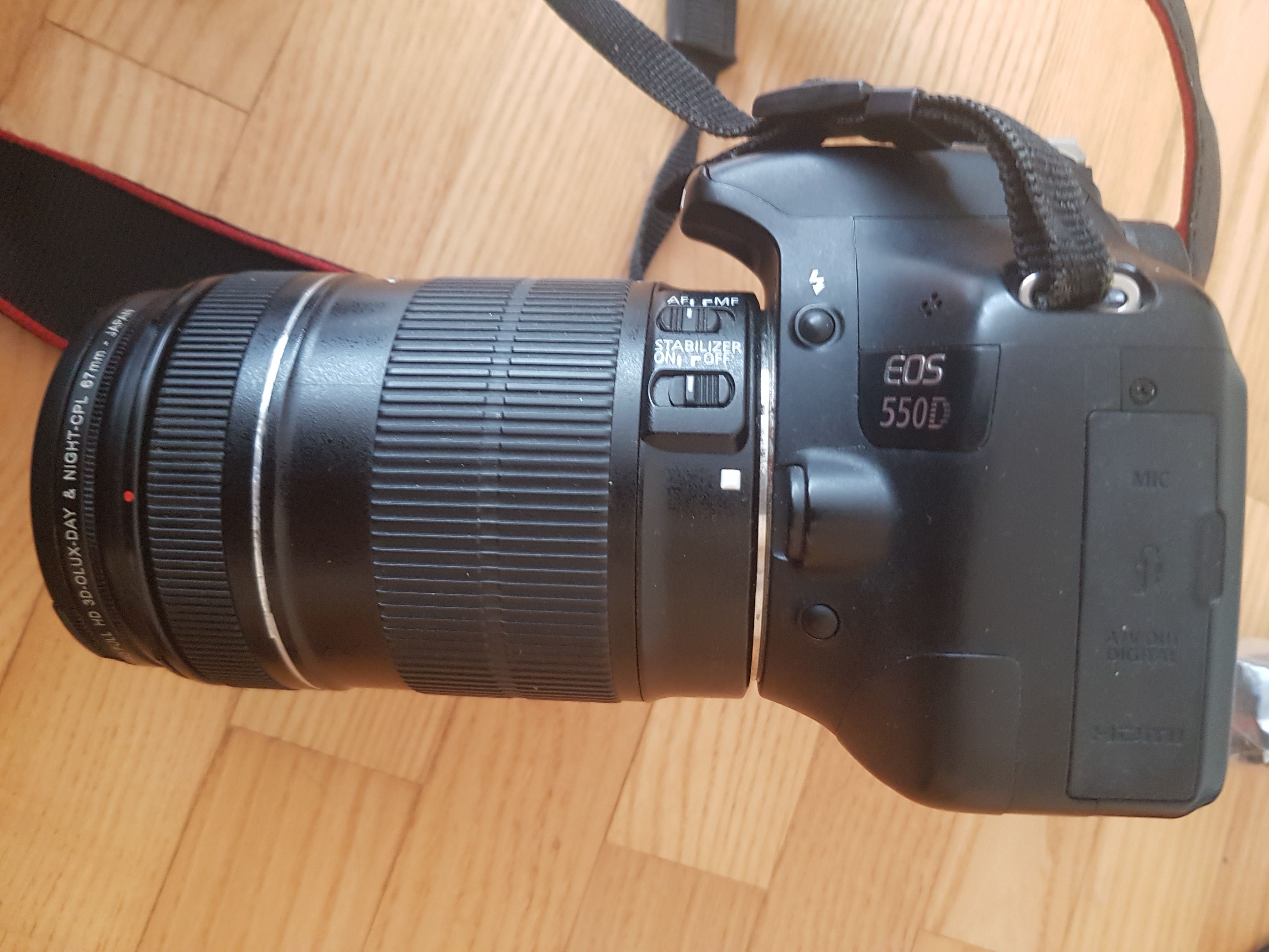 Canon Eos 550d EF S 18 135is Kit