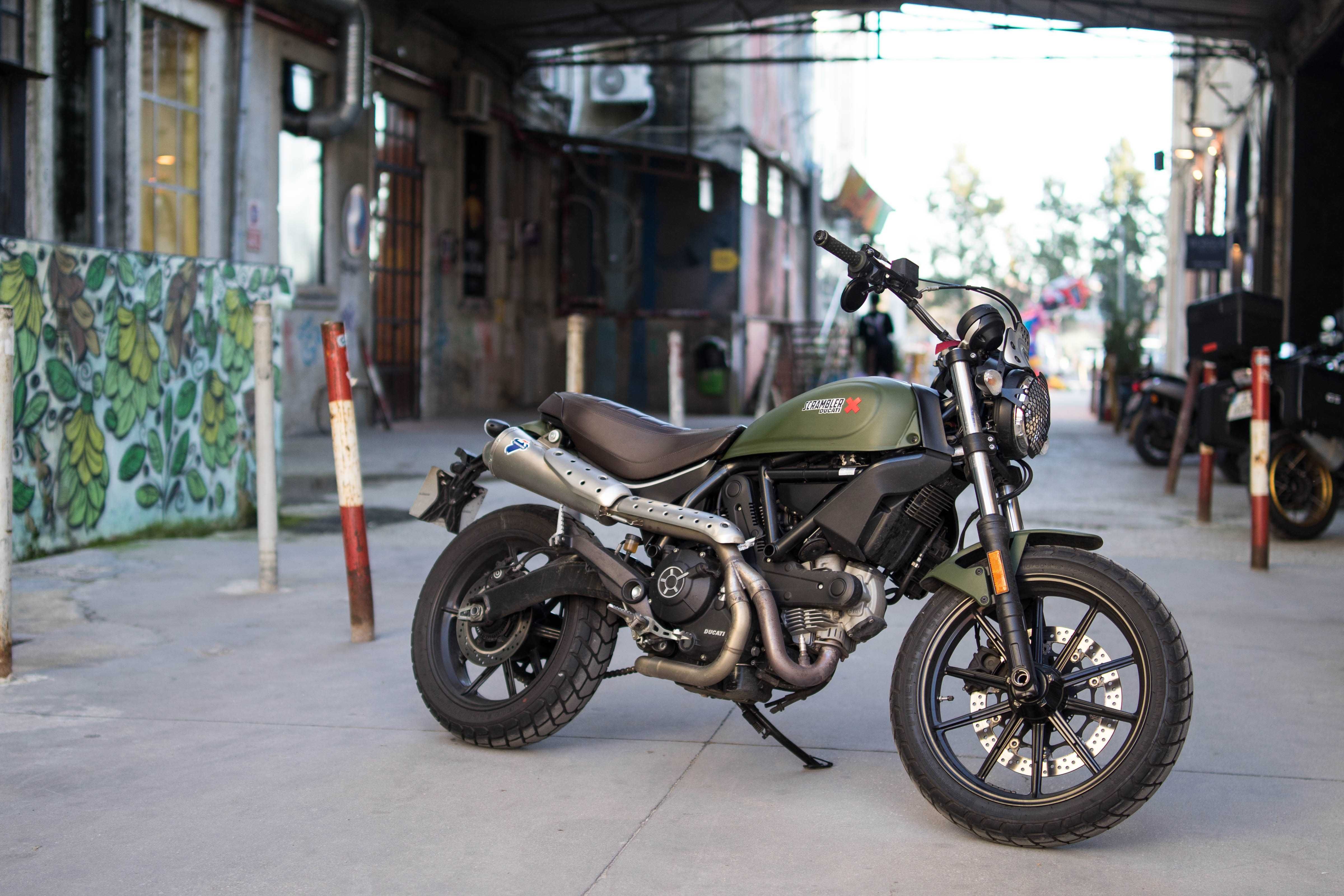 Ducati Scrambler Sixty2