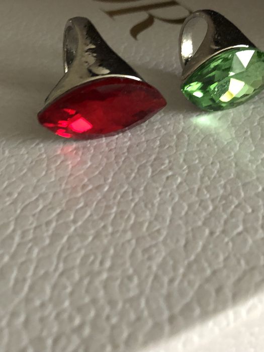 pierścionki duże z kamieniem szlachetnym