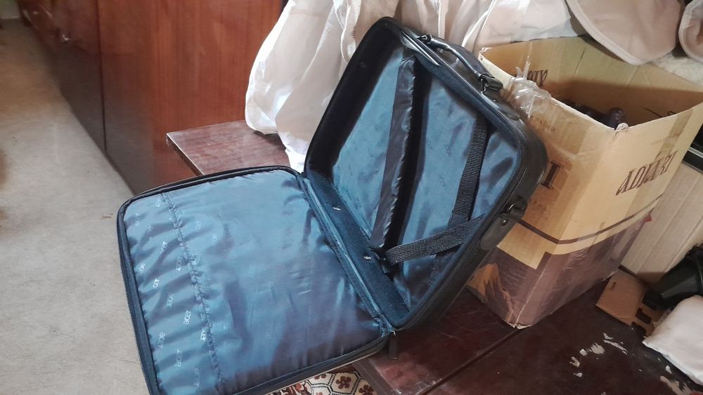 Продам сумку для ноутбука