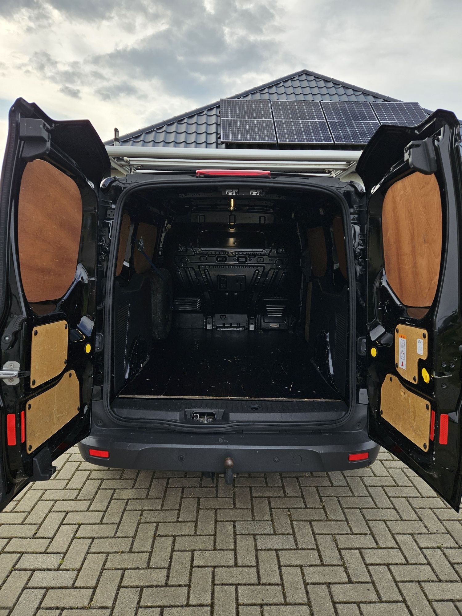 Ford Transit Connect Long L2 mega wyposażony bardzo ładny