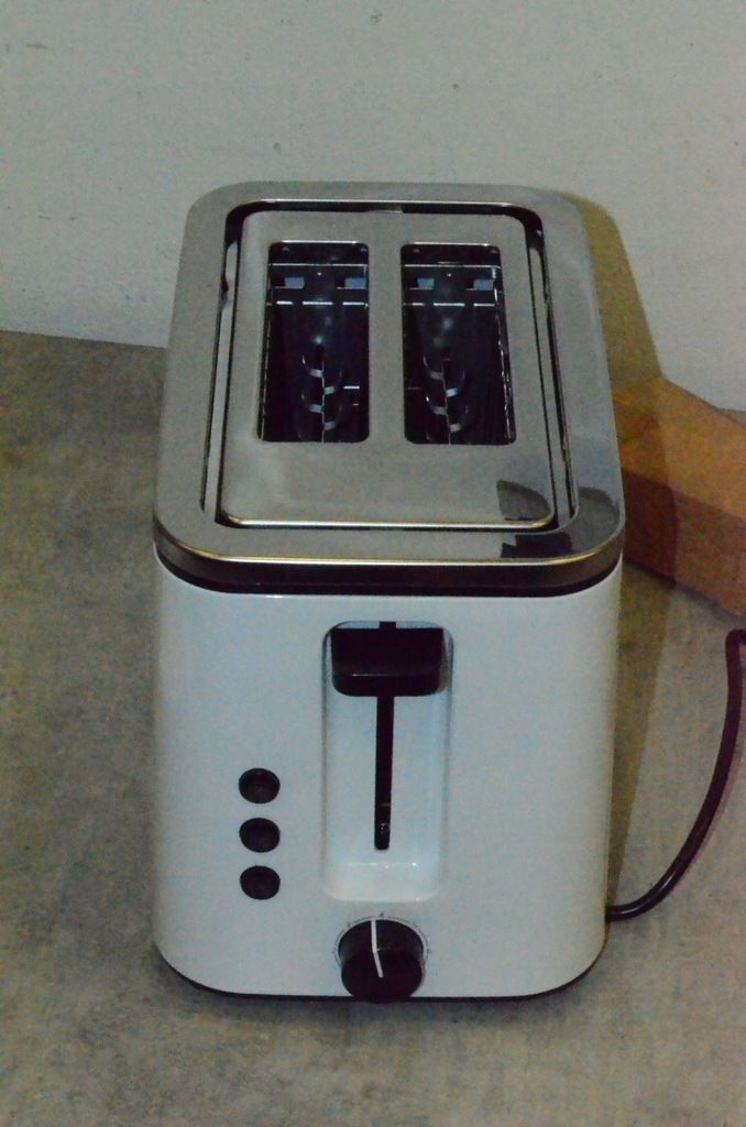 Toster Grundig TA 5860 biały 800 W z podgrzewaczem bułek biały