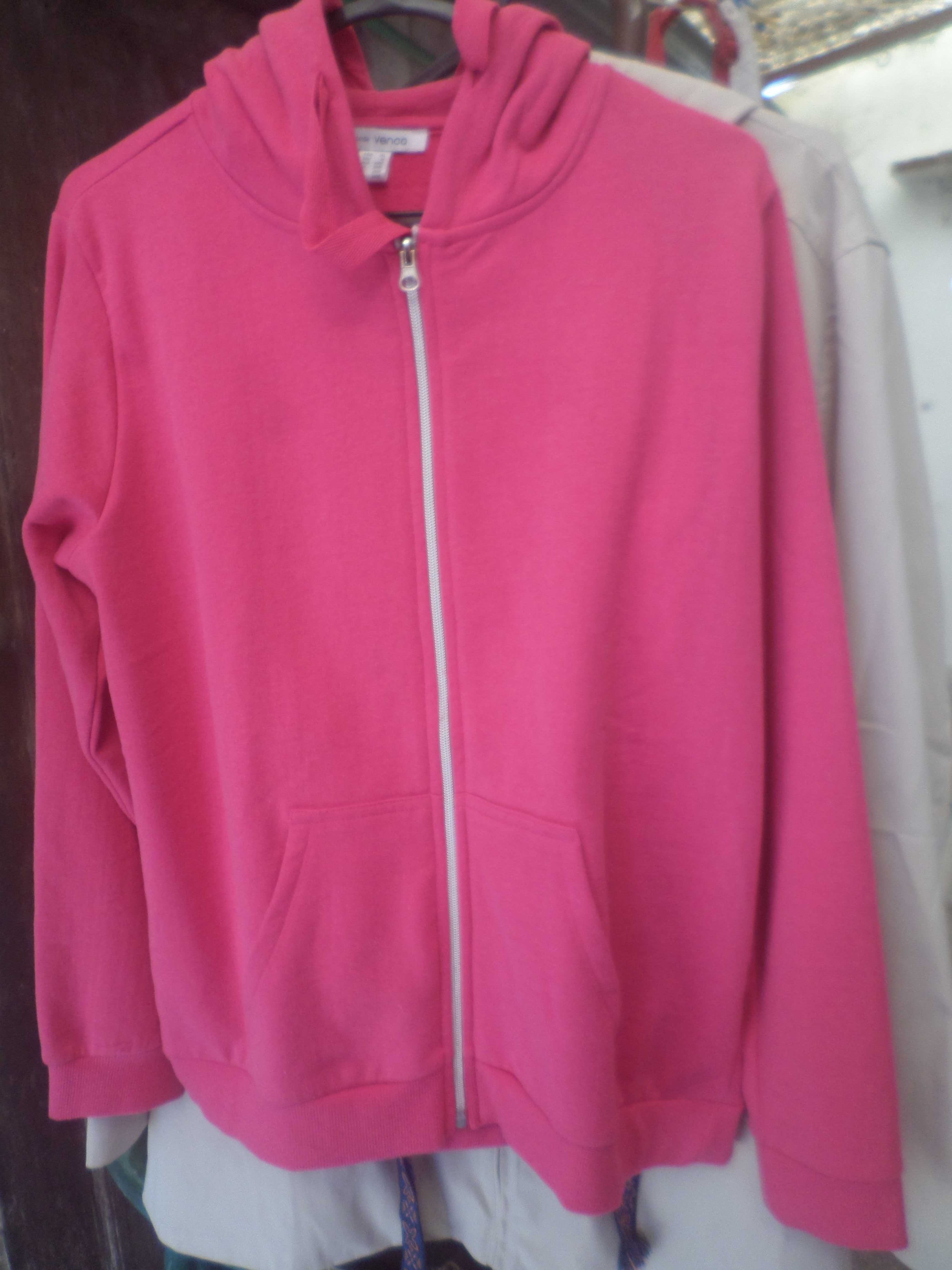 sweet tshirt com capuz  / 3XL / nova