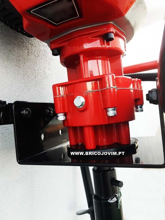 Perfurador de Solo / Brocadora - Motor 52cc + 3 brocas - Novos