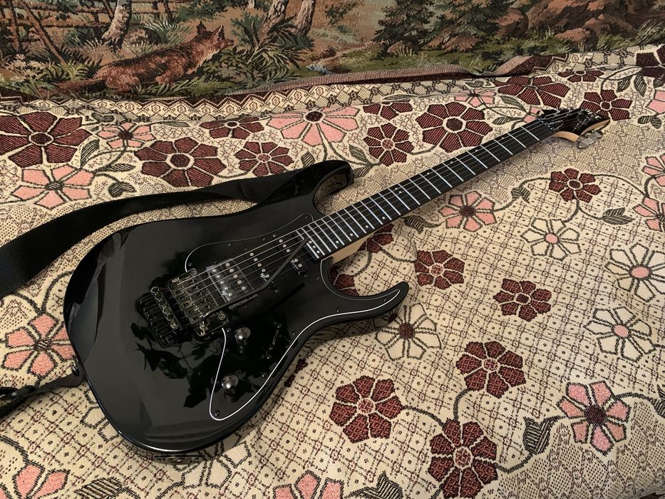 Електрогітара SGR by Schecter Banshee-6 FR BLK