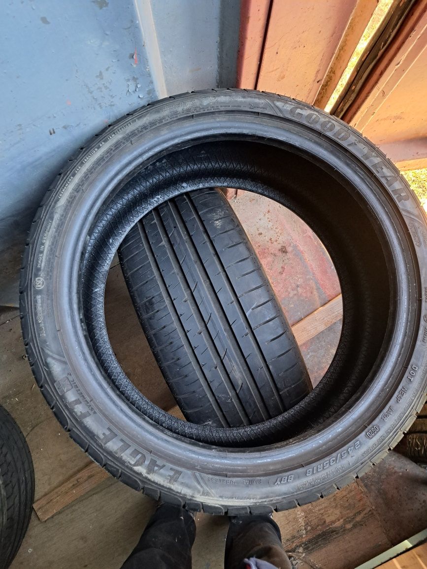 Opony letnie 245/35/18 goodyear 2020r 7mm