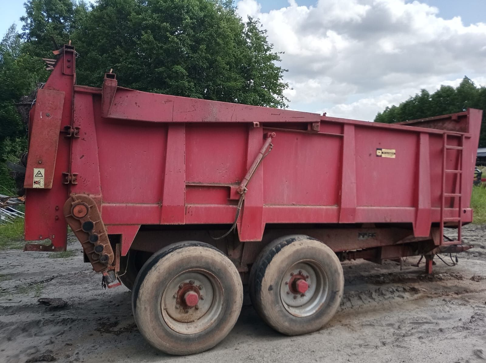 Rozrzutnik obornika maitre fortschritt 10 ton