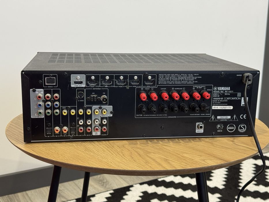 Ресивер Yamaha RX-V571