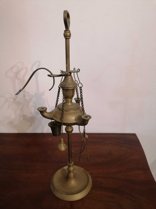 Candeeiro lamparina de Azeite Antiga em Latão