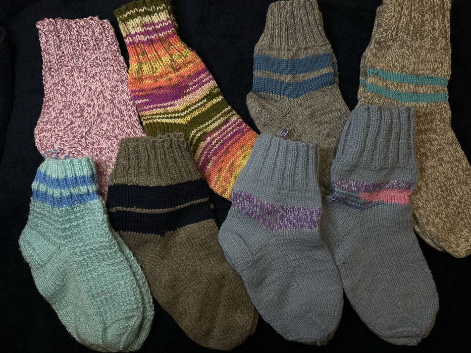 Вязанные носки ручной работы