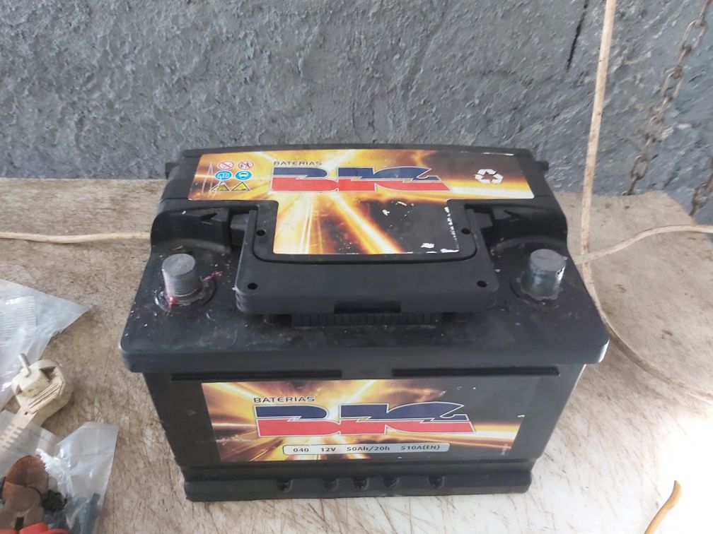 Bateria 50 ah impecável