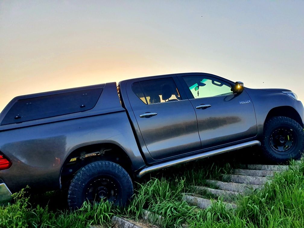 Toyota hilux 2016