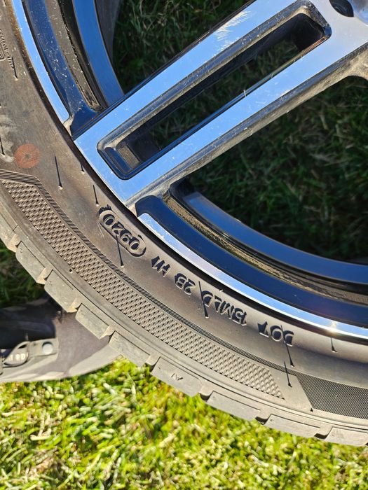 Komplet felg aluminiowych 19x8.5J ET42 YA1017 Hankook 245/45ZR19 Audi