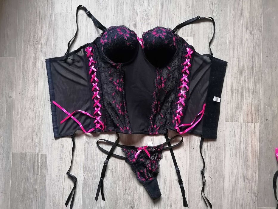 Seksowny gorset, koronka, sznurowanie + stringi, rozm L, nowy