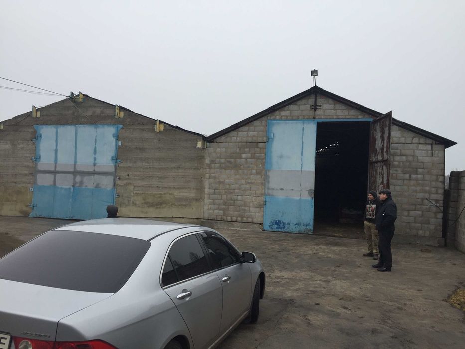 Продам отдельно стоящую базу.