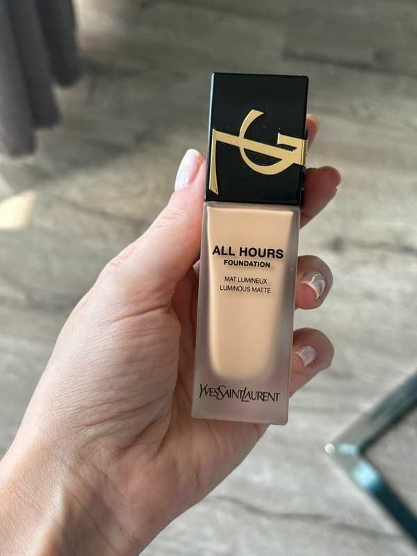 Podkład YSL MN1 - Yves Saint Laurent