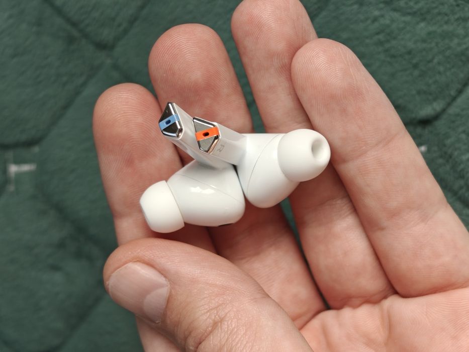 Навушники Samsung Galaxy Buds 3 Pro •