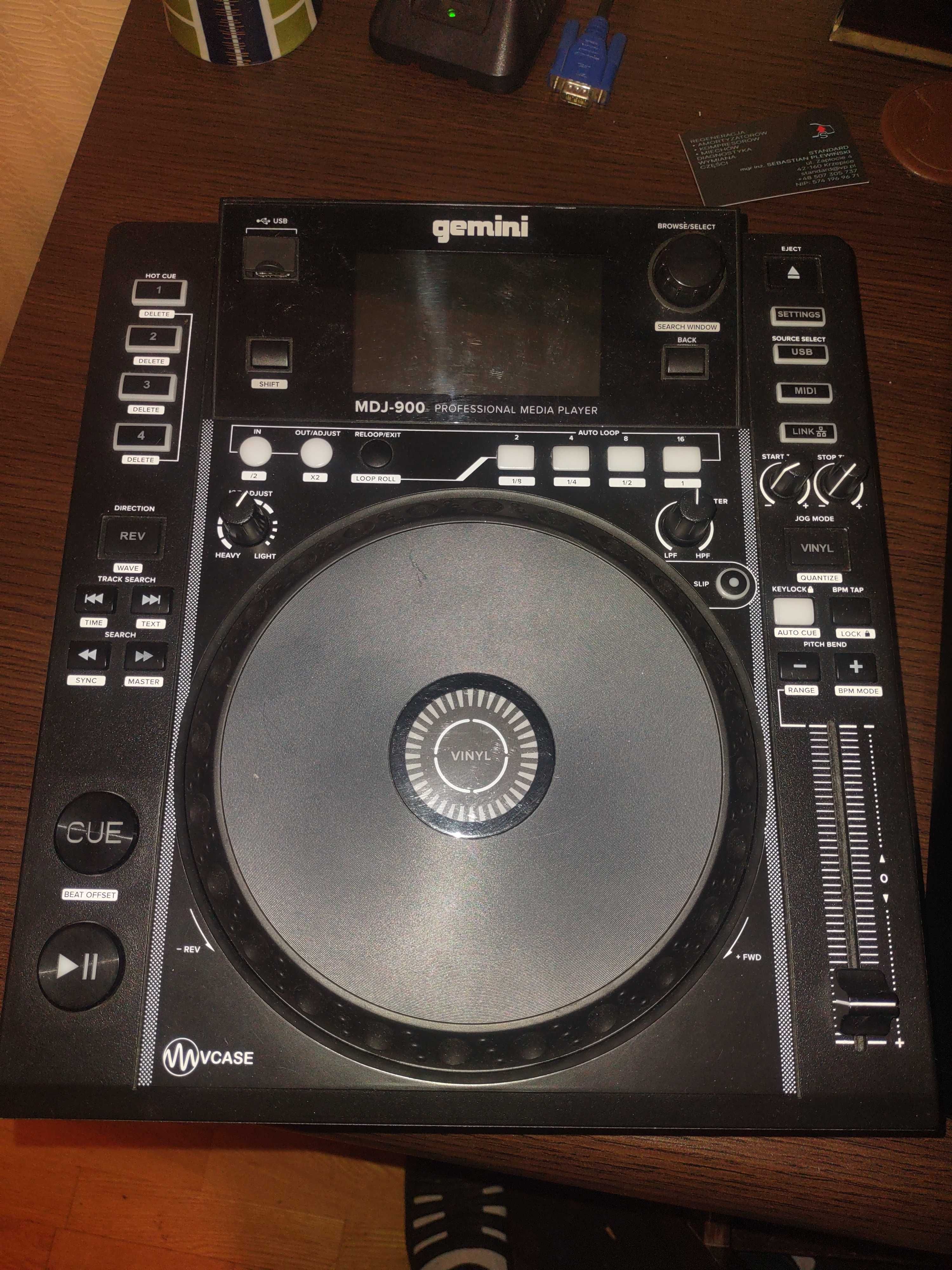 Reloop RMX 60 oraz odtwarzacze