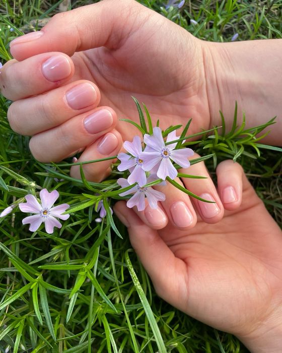 Манікюр ,нарощення