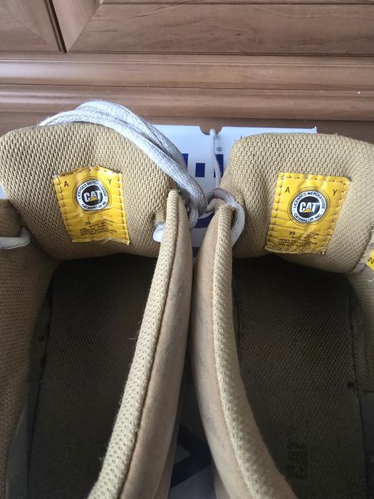 Trwałe buty trekkingowe CAT EU39/26cm skóra