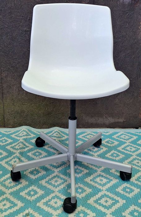 Regulowane Krzesło pod biurko itp IKEA model 15336 WYSYŁAM