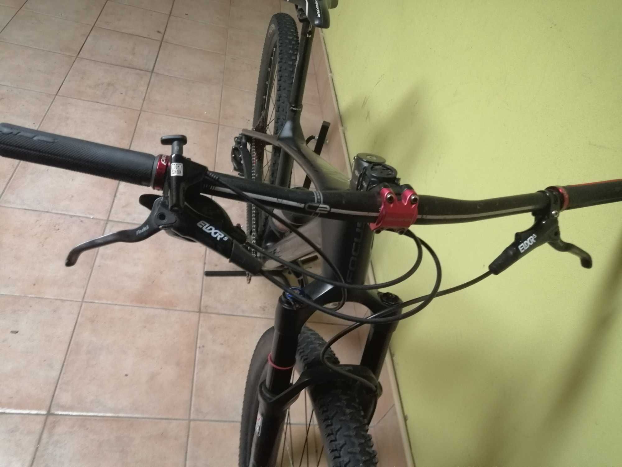 Bicicleta focus raven max BTT
