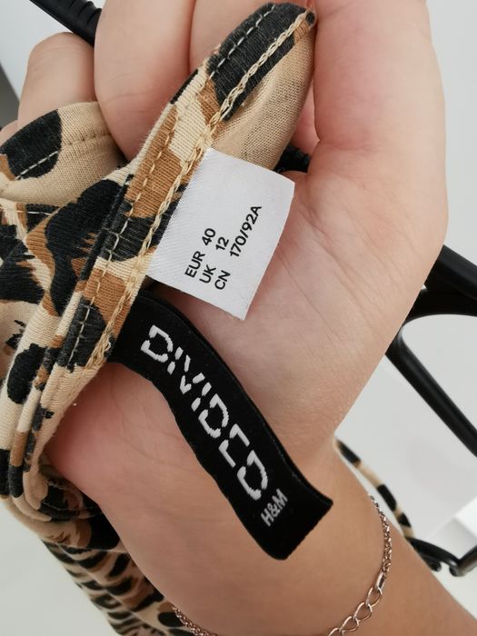 Sukienka w panterkę H&M, rozmiar M