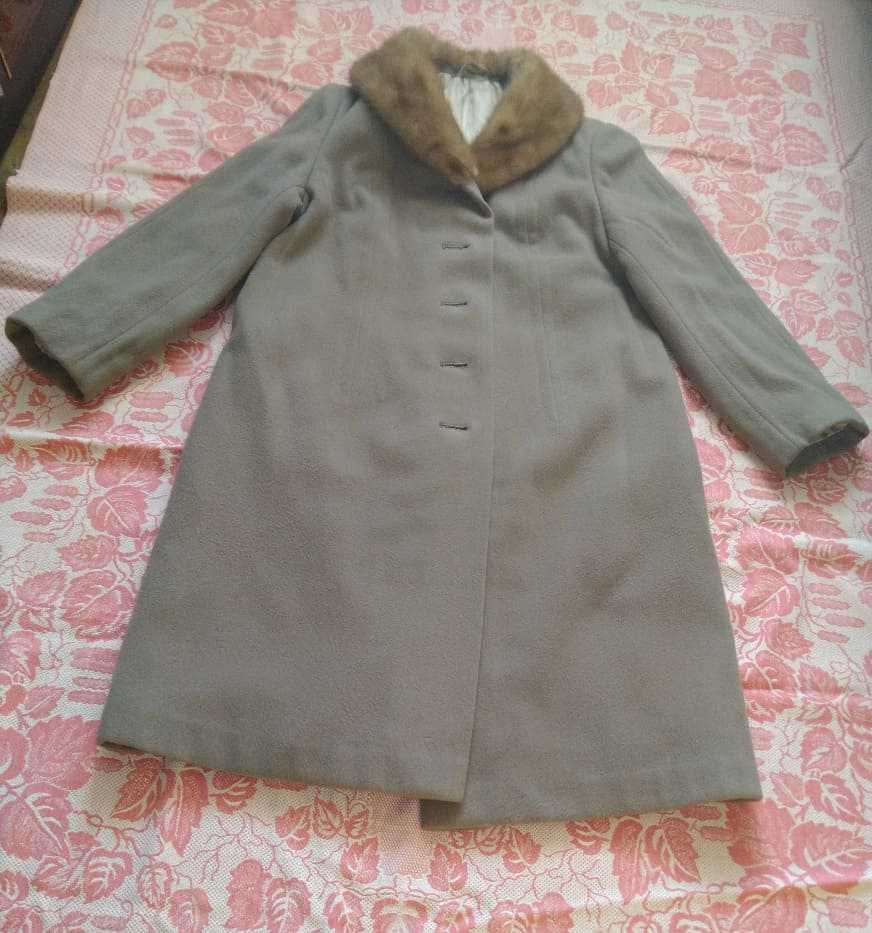 Зимнее женское пальто, шерсть.
