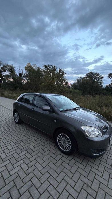 Toyota corolla 2004