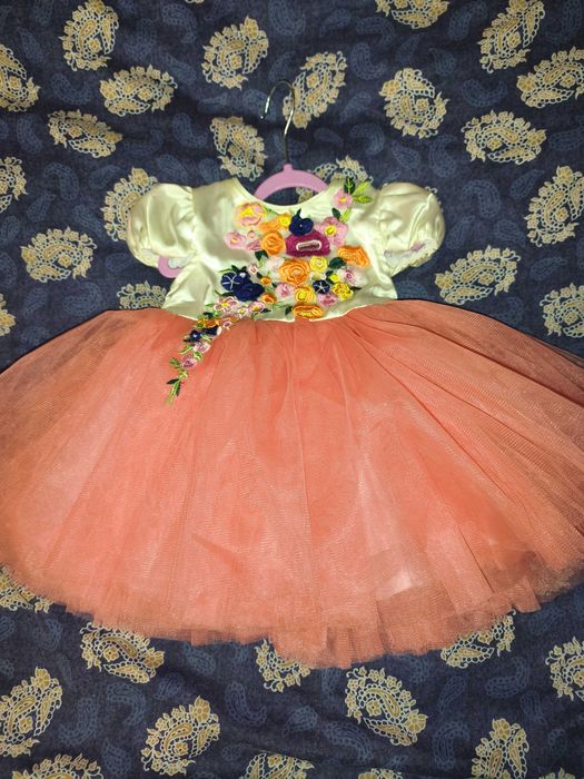 Детское пышное платье вышиванка  6-9 мес