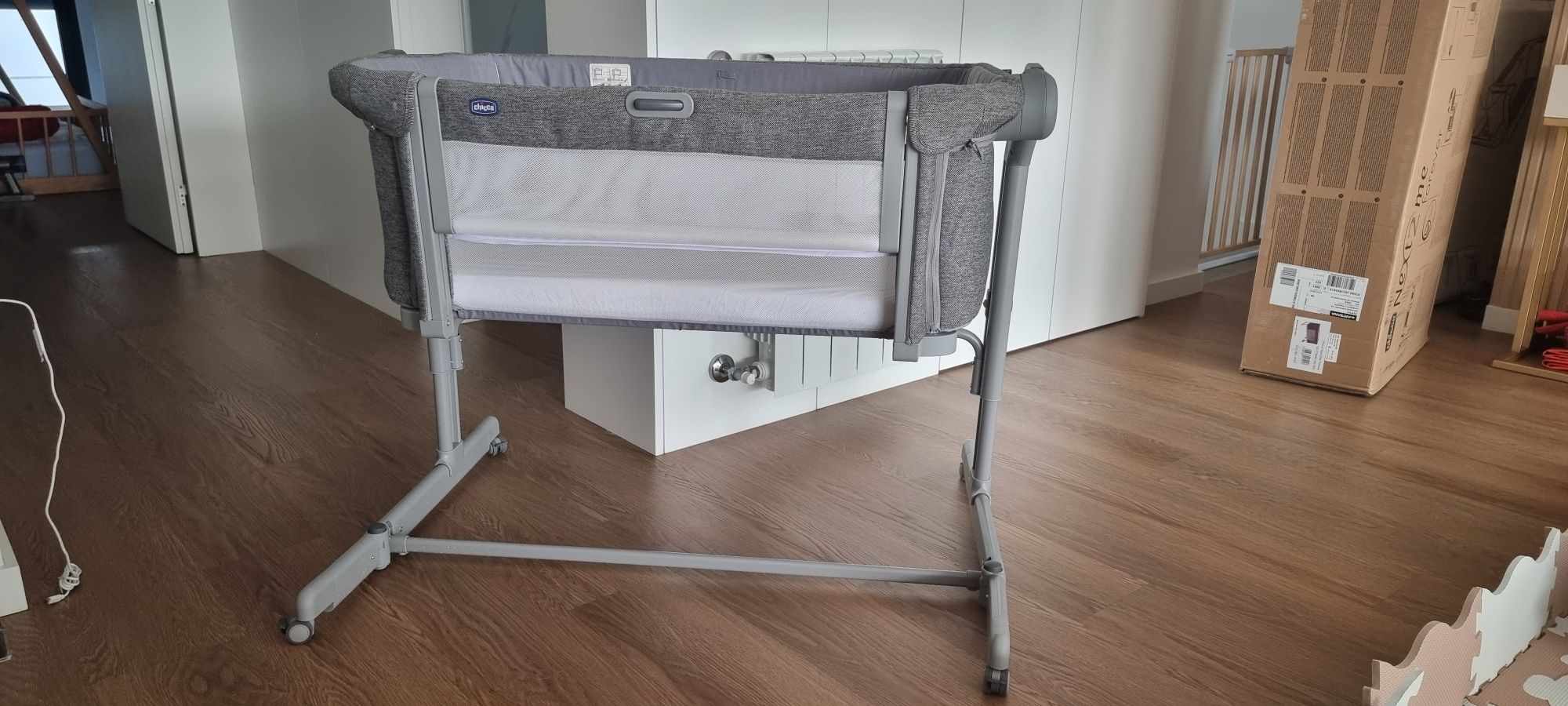 Chicco Next2me Magic Evo Cinzento